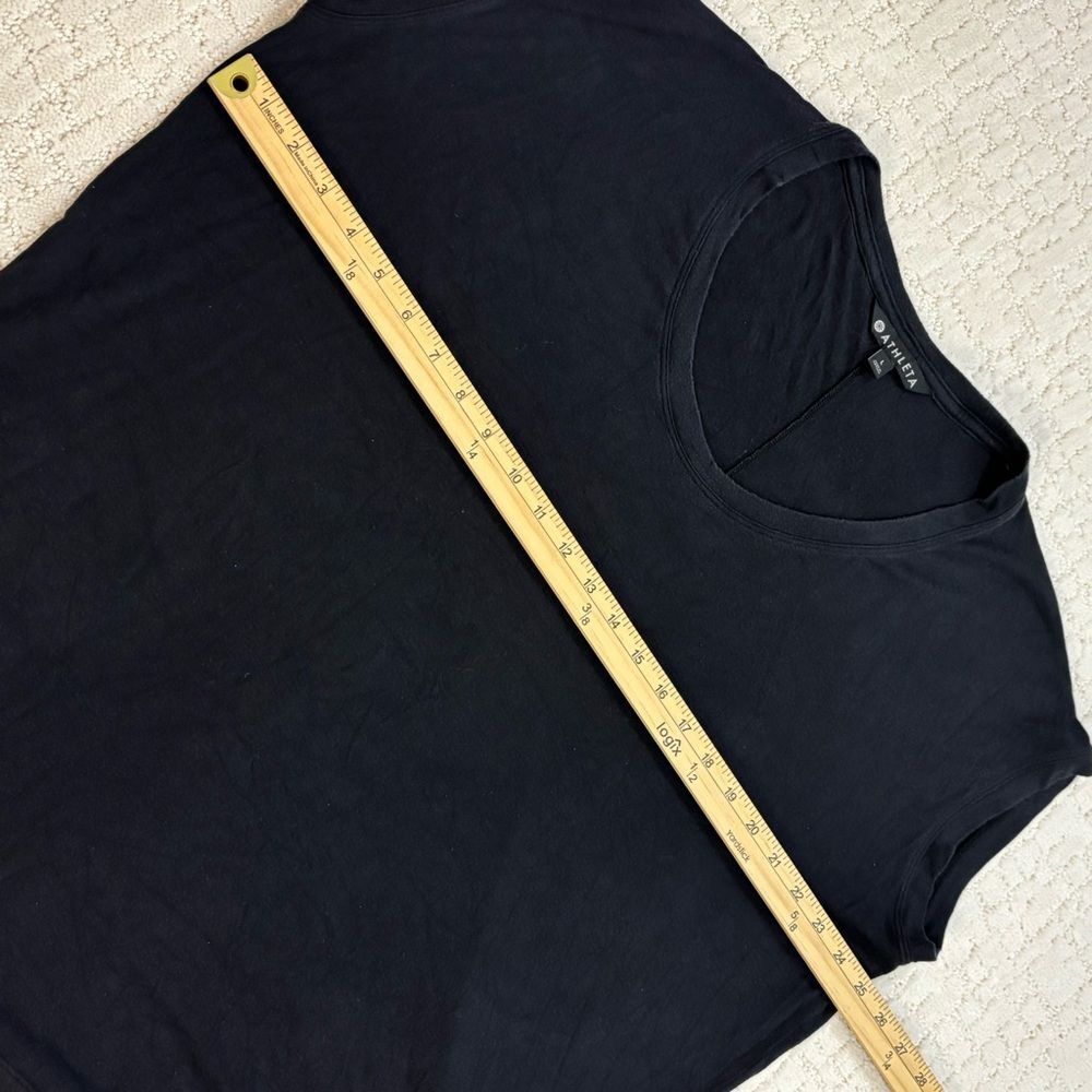 Athleta Women's Scoop Neck Black Short Sleeve Tee Shirt Size Large Athleisure - Picture 3 of 10